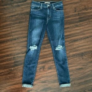 Levi’s 721 high-rise skinny jeans